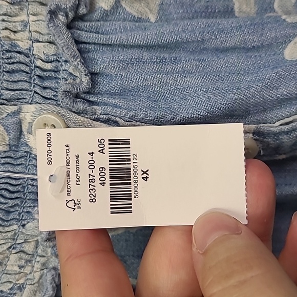 Old Navy Size 4X Blue Floral Cotton Smocked Tiered Sleeveless Midi Dress - Picture 10 of 10